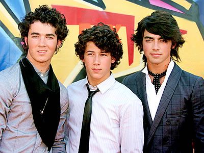 jonasbrothers.jpg